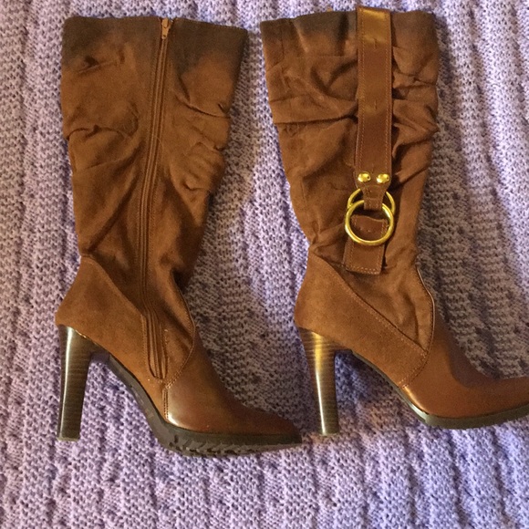 Awesome brown suede high heeled boots - Picture 3 of 8